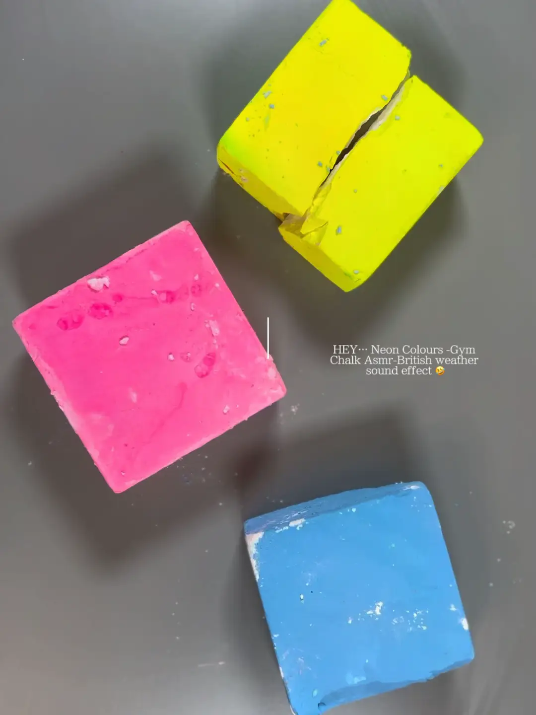 HEY… Rain + Neon Colours Gym Chalk Asmr #chalkhugs, Video published by  hey_ukasmr
