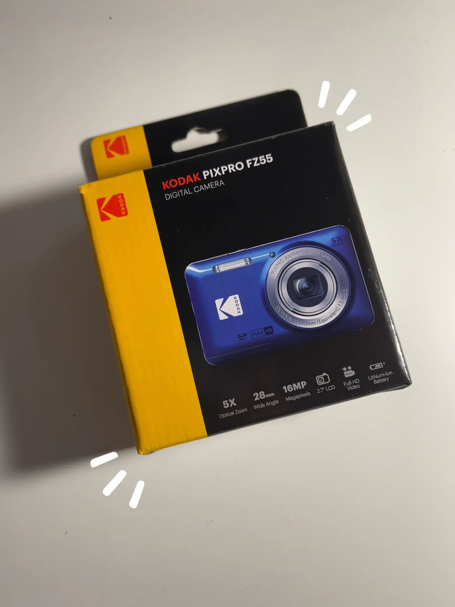 Kodak FZ55 Digital Camera (16 Megapixel, 5x Optical Zoom)–