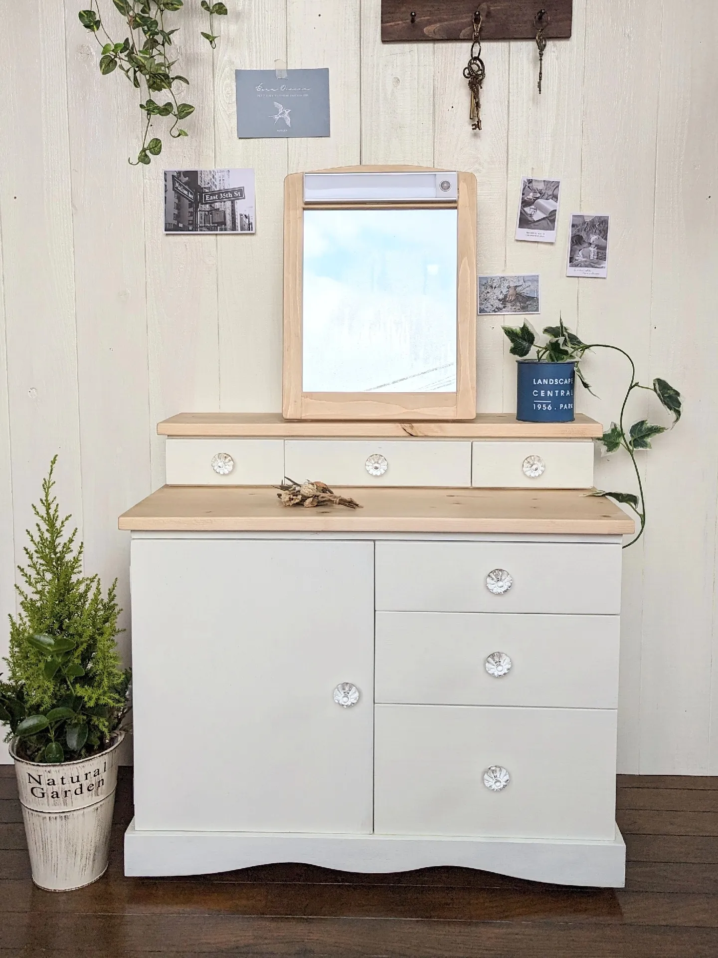 鎌倉彫】花柄装飾のダークブラウンドレッサー・ミラー 2024 鎌倉彫】花