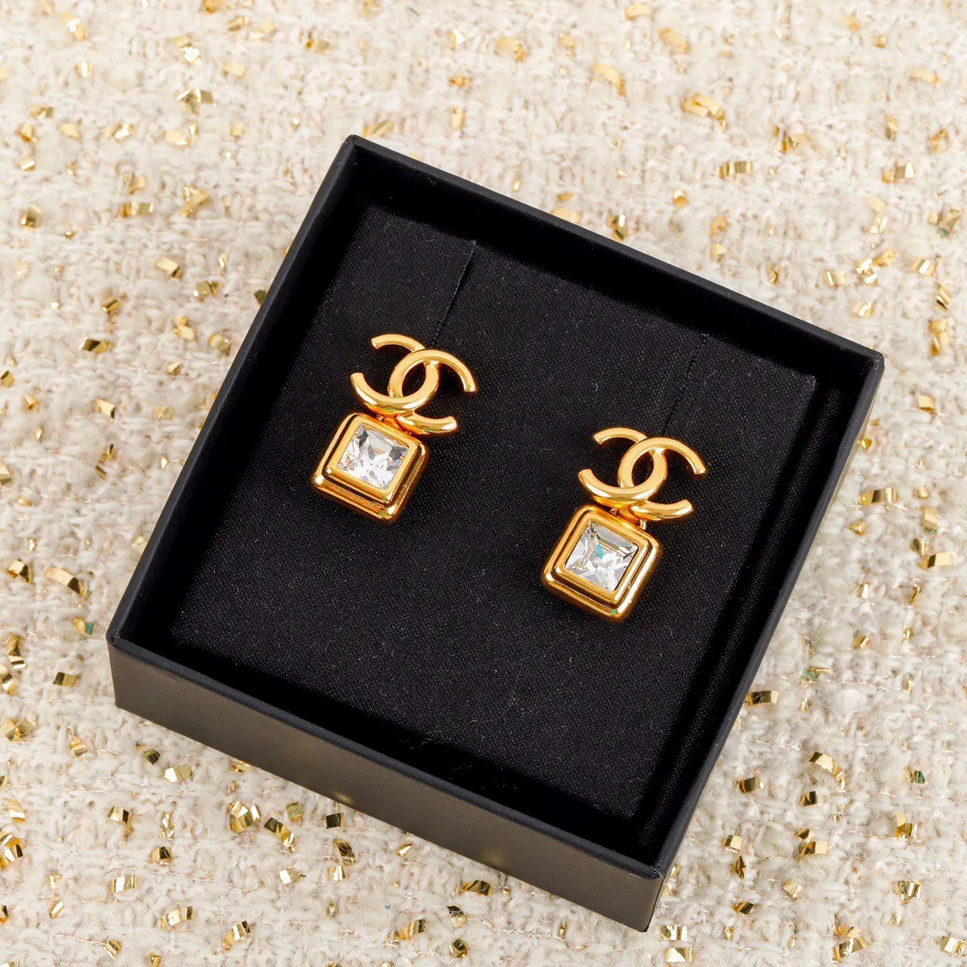 2024年のShould I Buy Chanel Earringsのアイデア20選