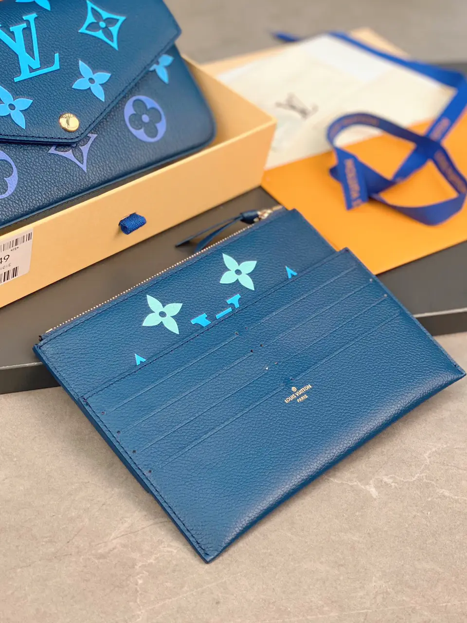 Louis Vuitton, Bags, New Louis Vuitton Flicie Pochette Gradient Blue  M82349
