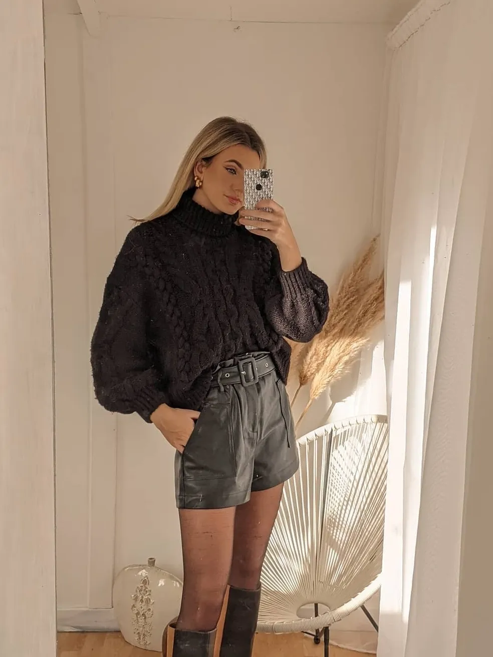 Leather shorts - what to wear with 2023 • DRESS Magazine