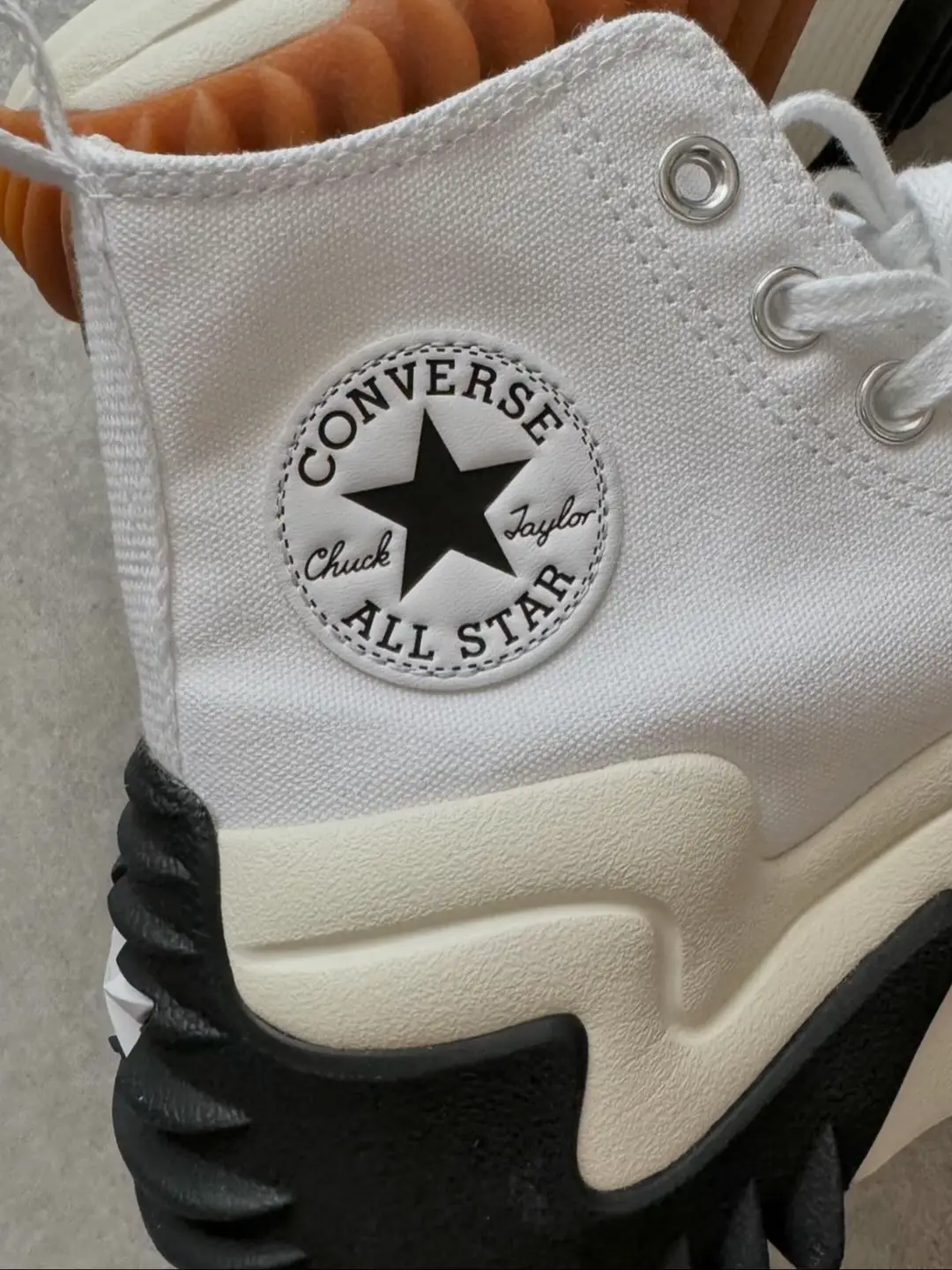 韓国限定！厚底converse? | inoyuu07が投稿したフォトブック | Lemon8