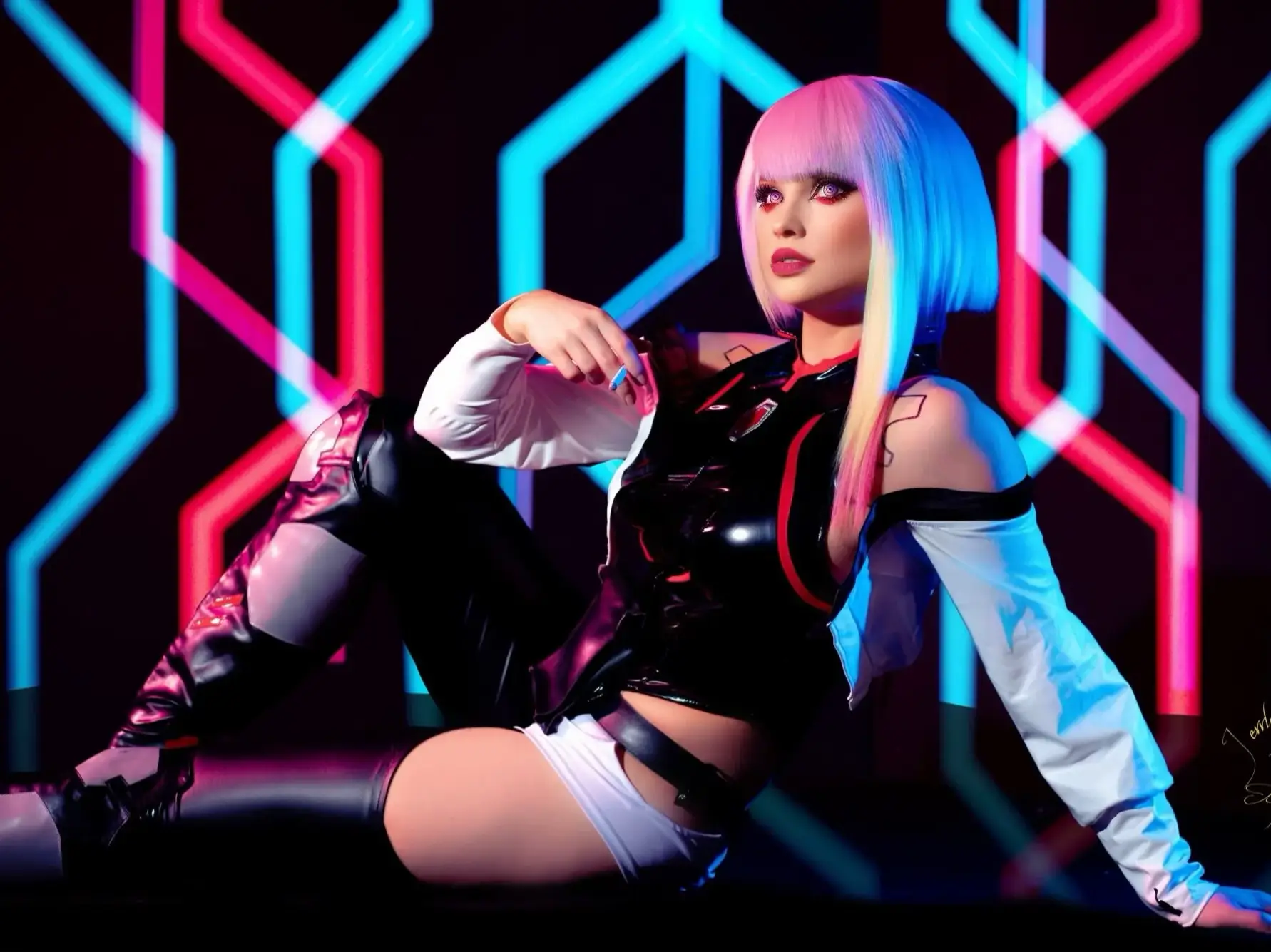 Amazing Cyberpunk Edgerunners Cosplay Will Make You Believe Lucy