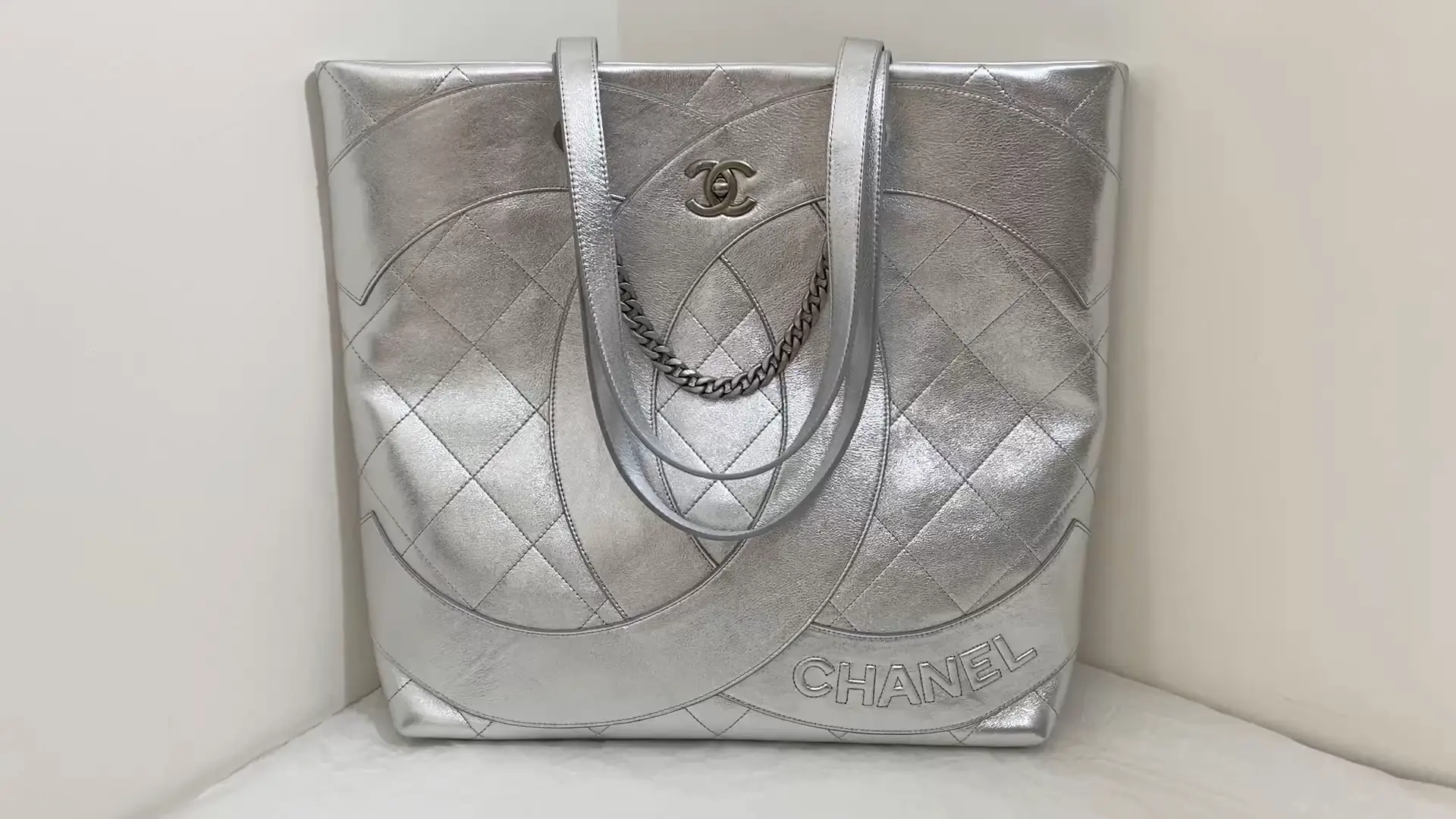 CHANEL *NEW* DEAUVILLE TOTE SMALL Unboxing & Review