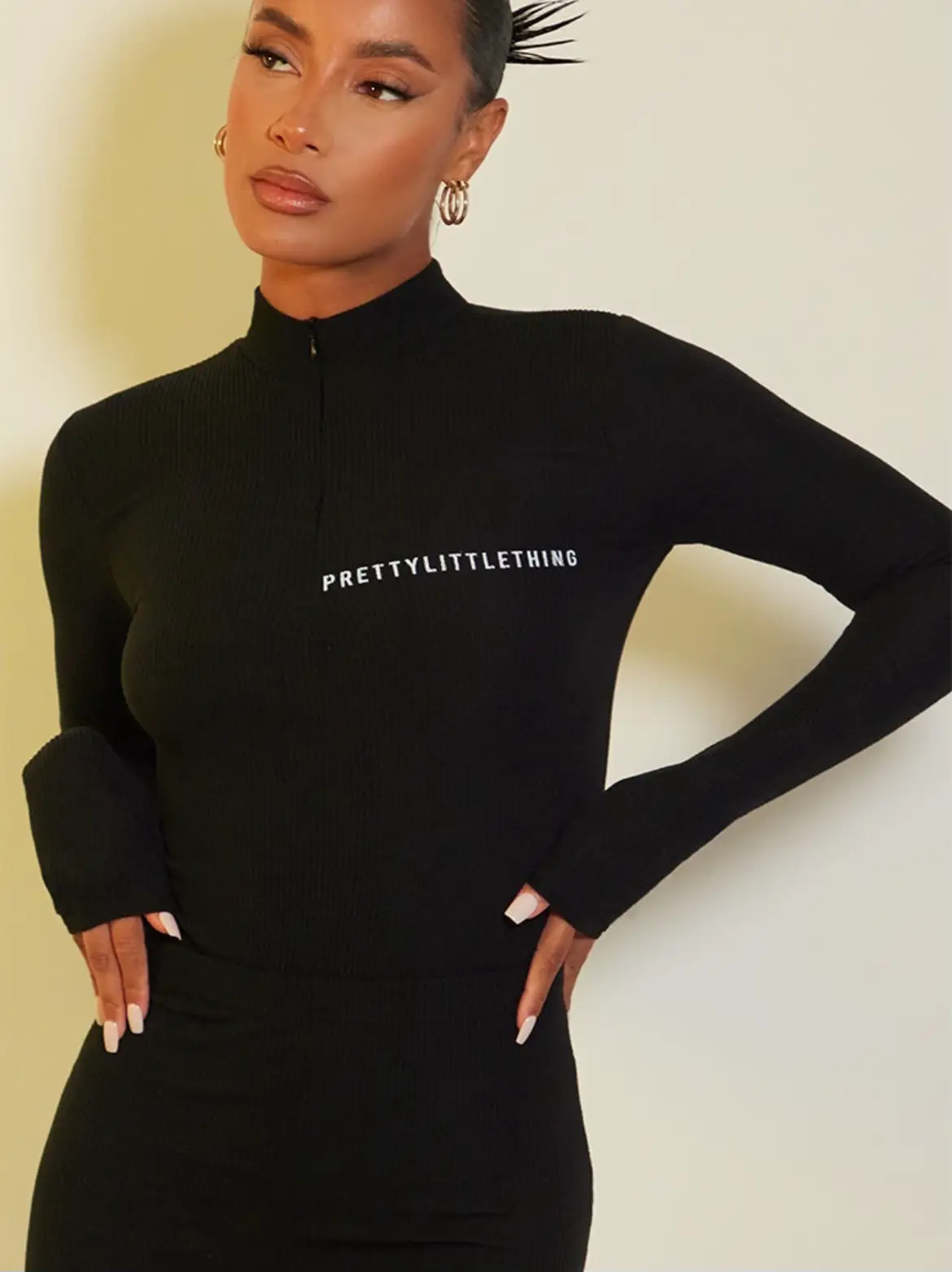PRETTYLITTLETHING Black Contour Seamless Long Sleeve Top
