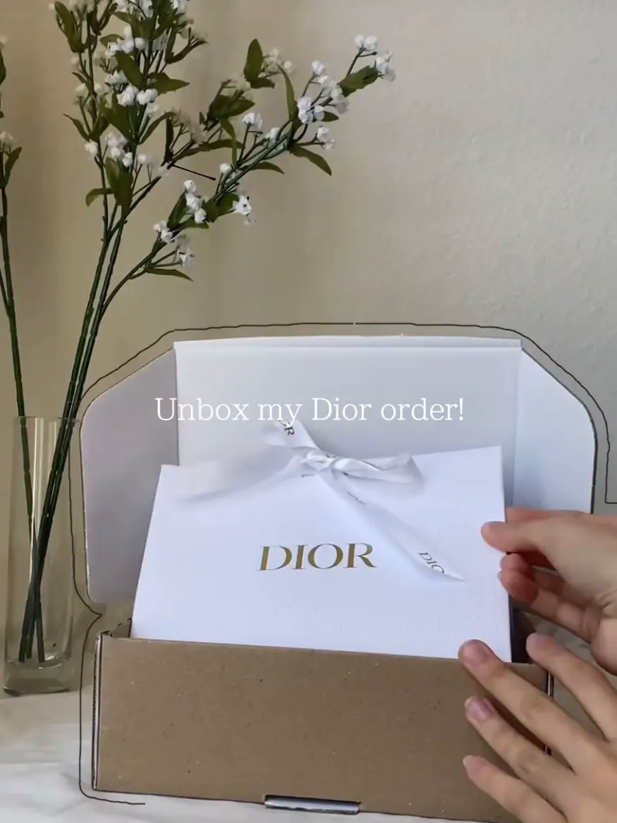 Louis Vuitton Blooming Flowers Bag Charm Unboxing!!! 