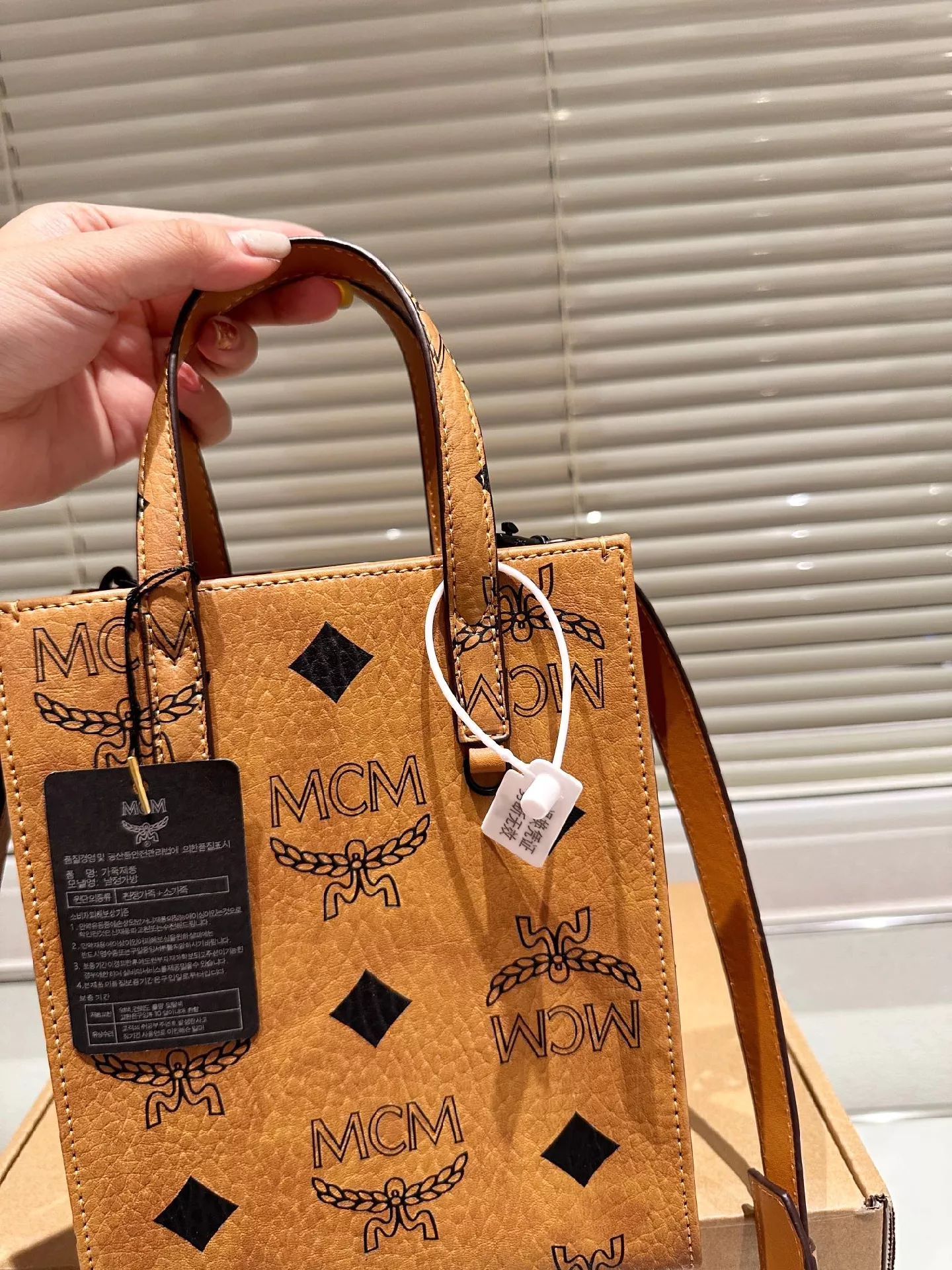 MCM #トートバッグ | Lileが投稿したフォトブック | Lemon8