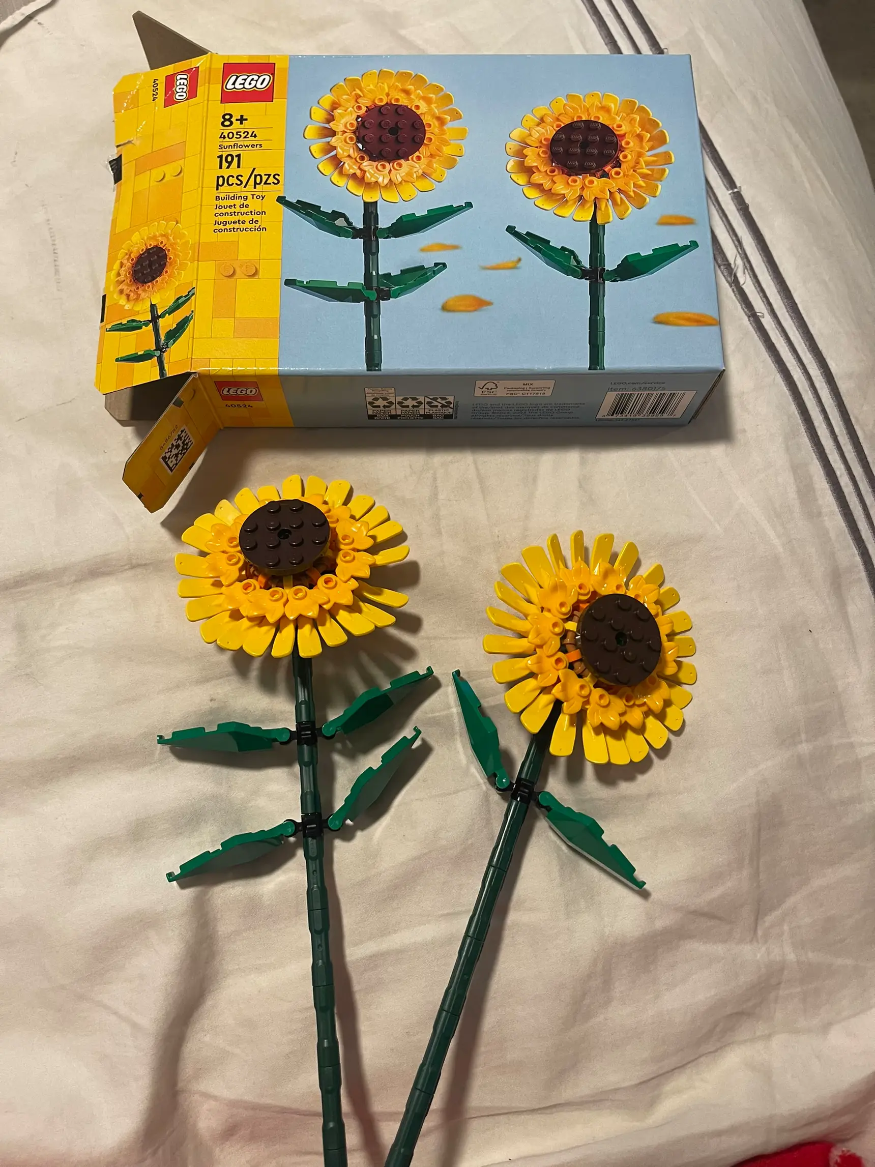 Making Lego sunflowers | Gallery posted by Cynthia Corvera | Lemon8