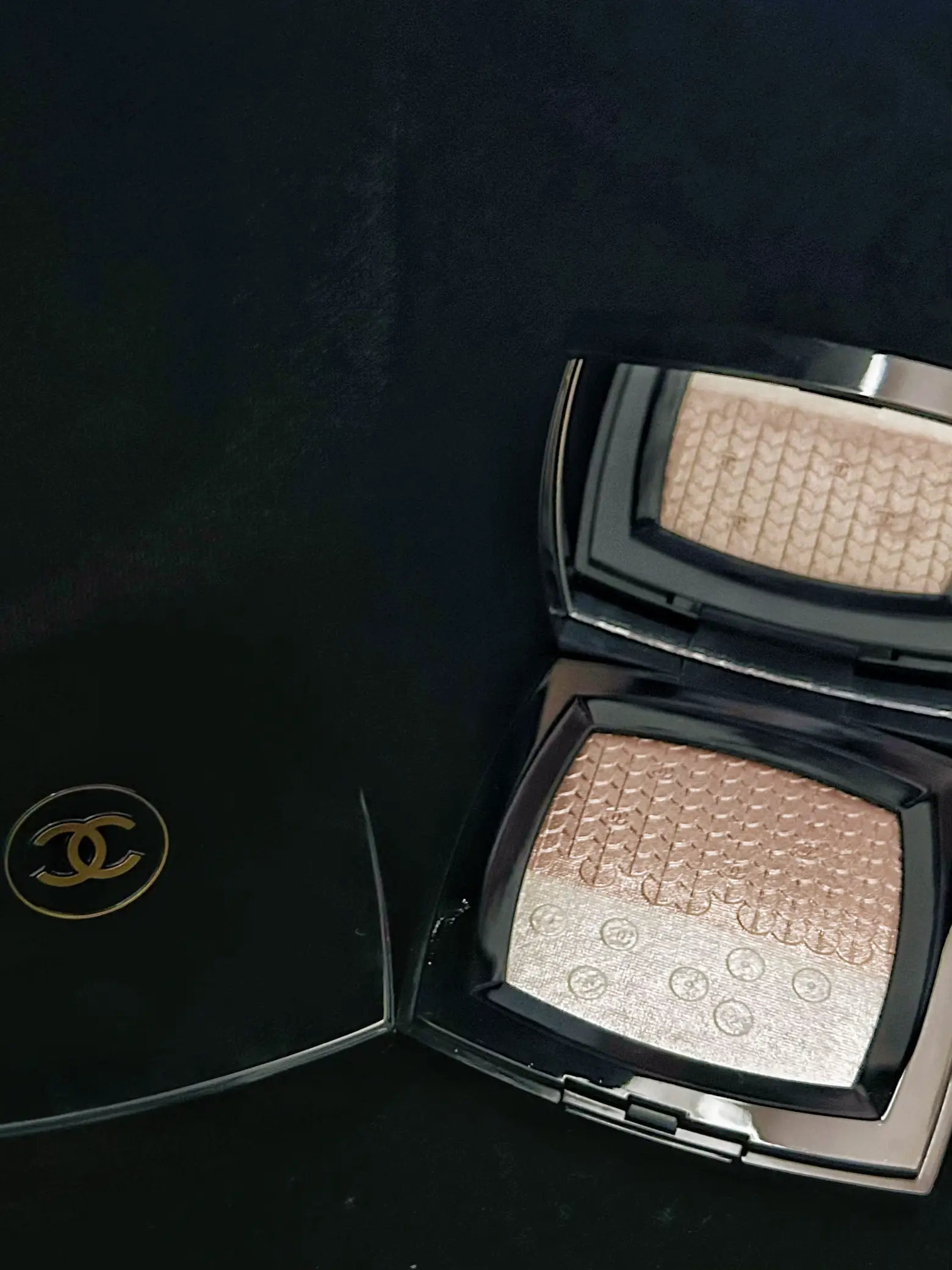 CHANEL 2023年クリスマス限定🎄 | HANA🌻が投稿したフォトブック | Lemon8