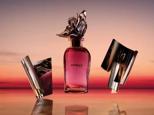Coeur Battant by Louis Vuitton  Perfume lover, Perfume design