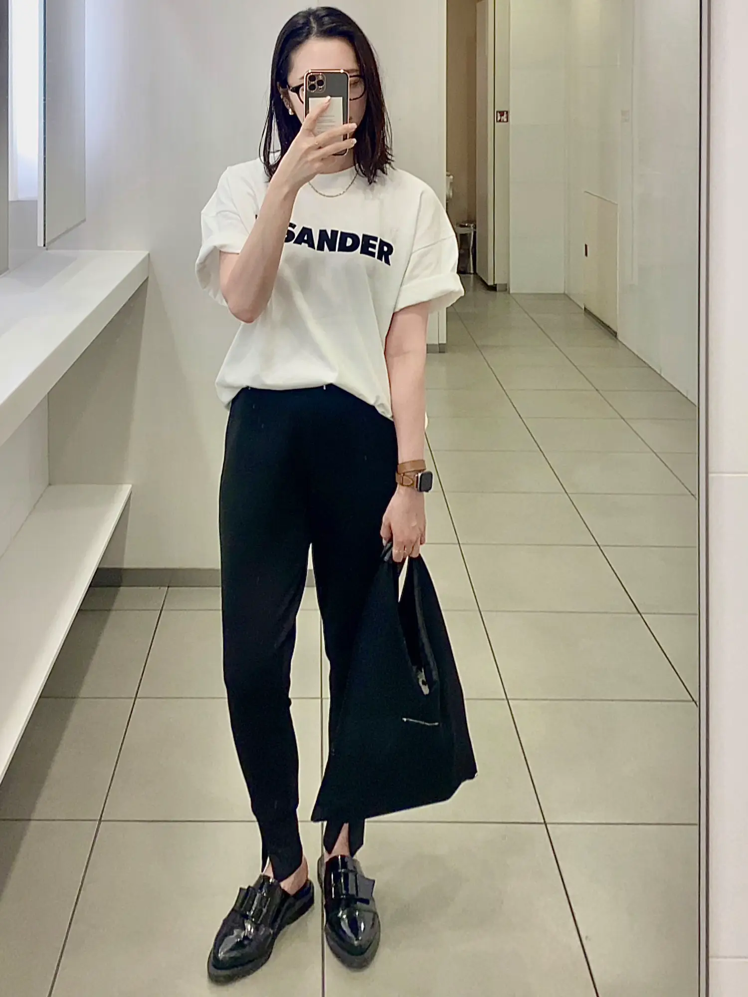 私の大好きなJILSANDERのTシャツコーデ🖤 | tomomi🌝が投稿したフォト