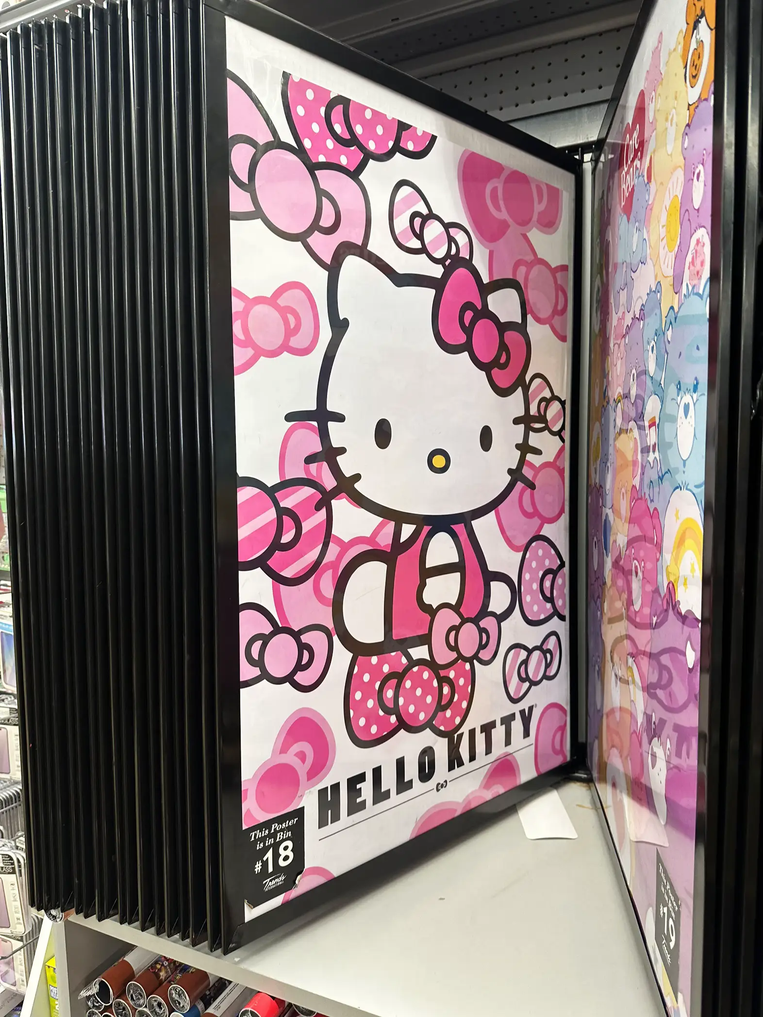 Cinnamon roll hello kitty