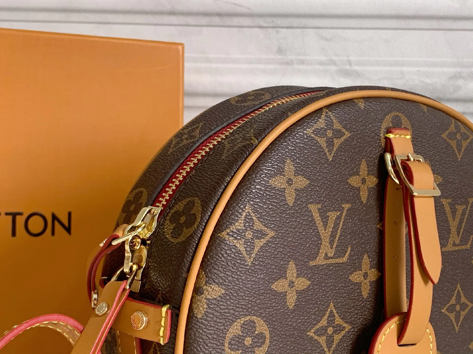 LOUIS Vuitton 郵便配ショルダーバッグ - バッグ