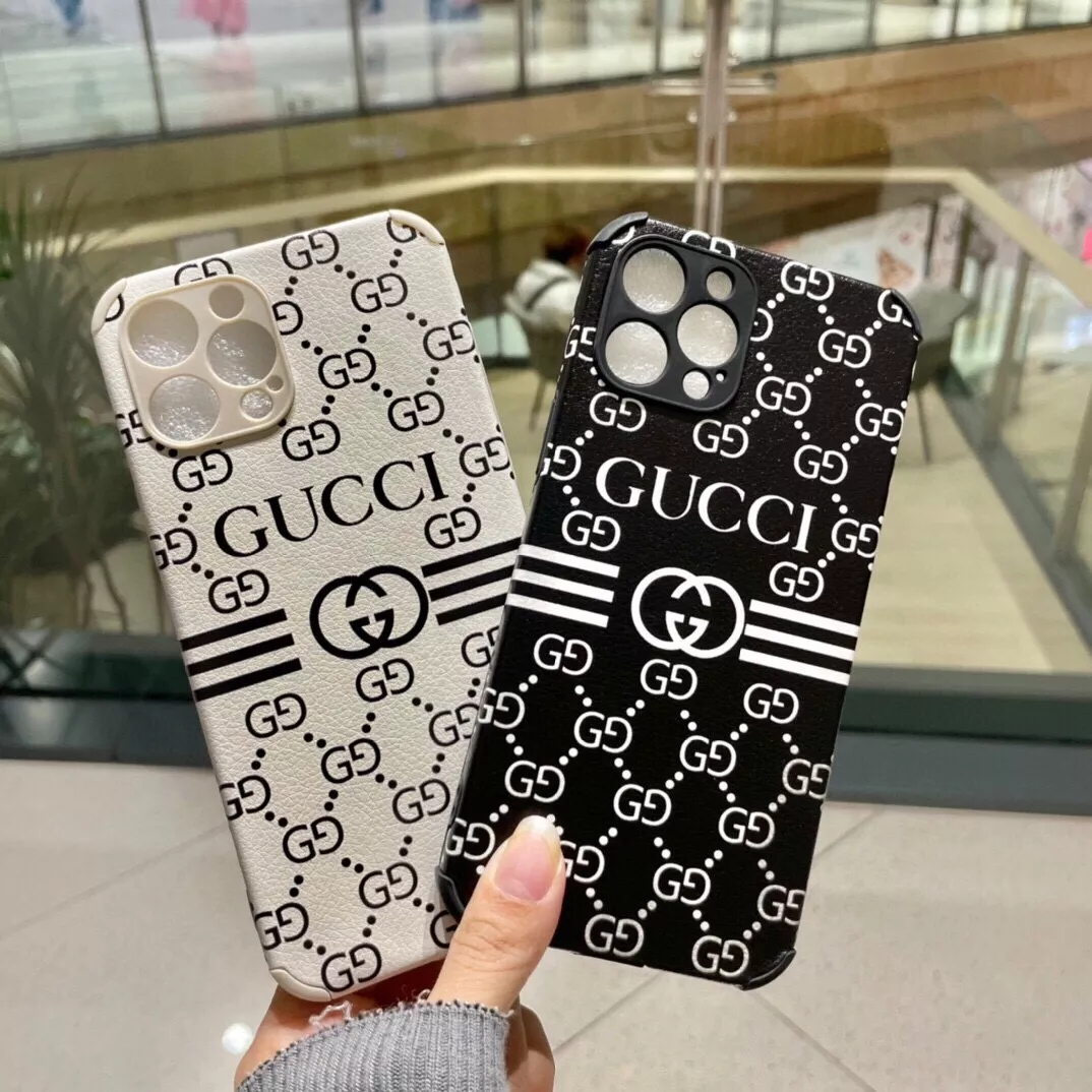 GUCCI #iPhoneケース | anneが投稿したフォトブック | Lemon8