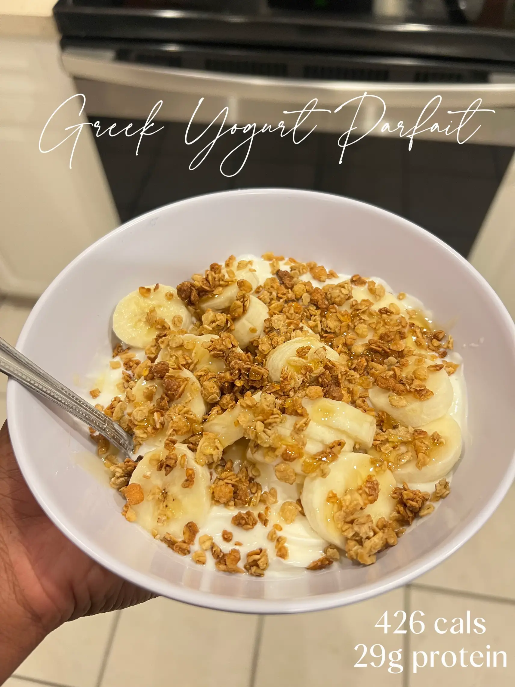 My breakfast today: Granola and Yogurt🥣🥄🌾, Trying to eat a little  healthier!✨