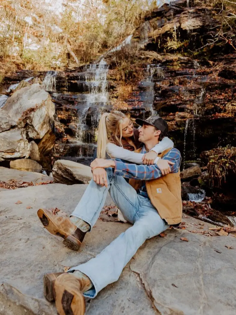 19 top Fall Couple Photoshoot Outfit ideas in 2024