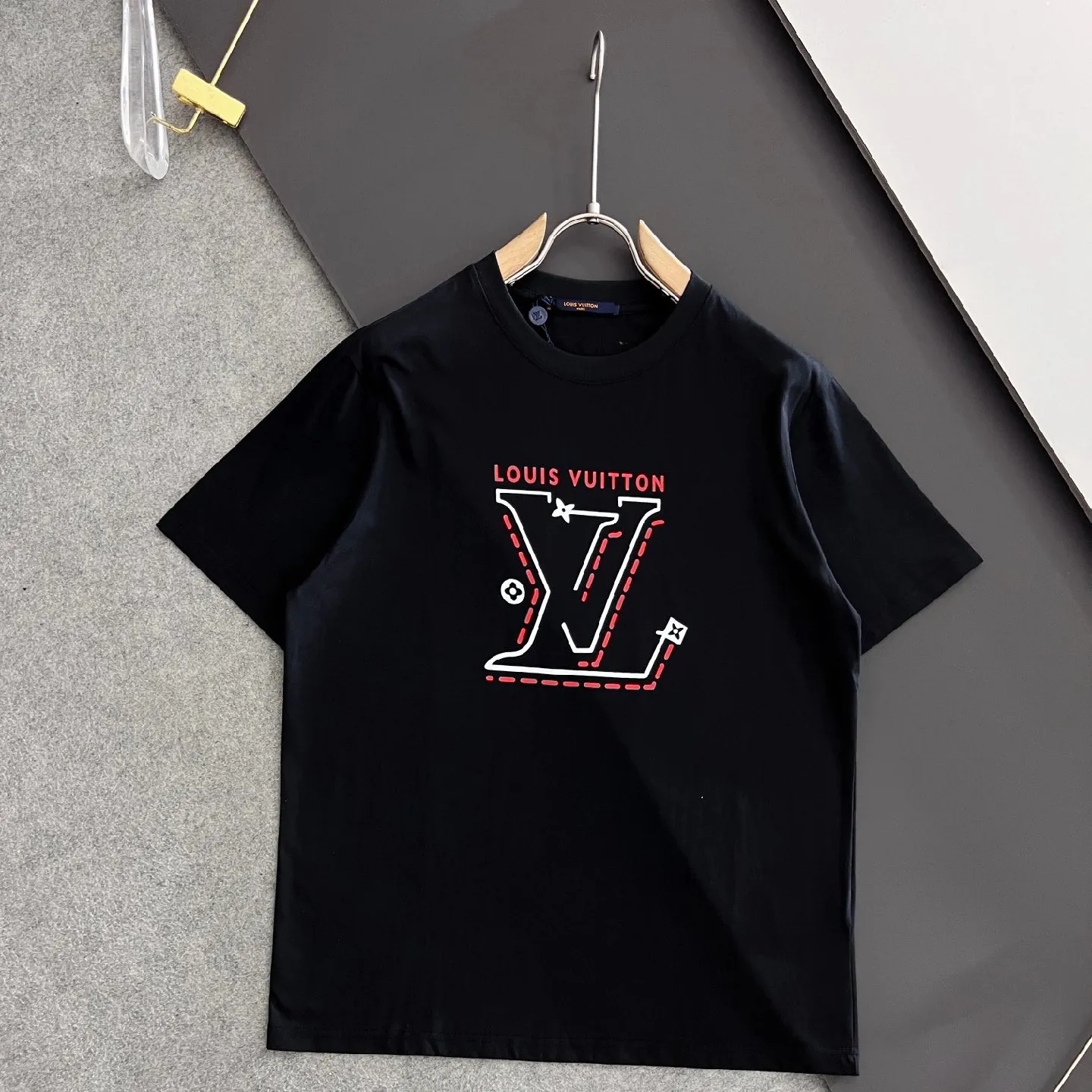 ルイヴィトン 20SS チェーン 装飾 反転ロゴ Tシャツ - メンズ