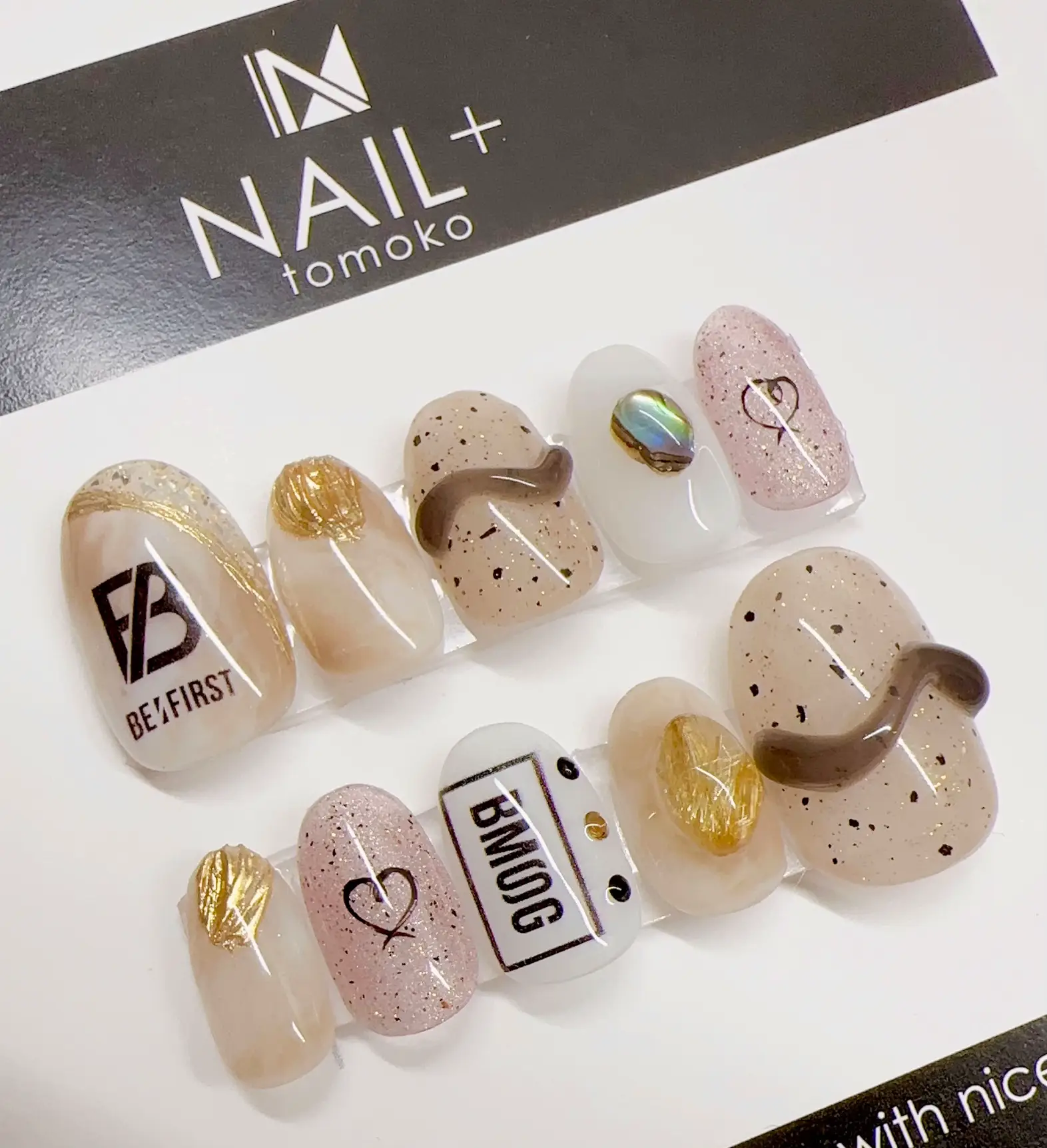 フルオーダー♡ネイルチップ | TOMO nailが投稿したフォトブック | Lemon8