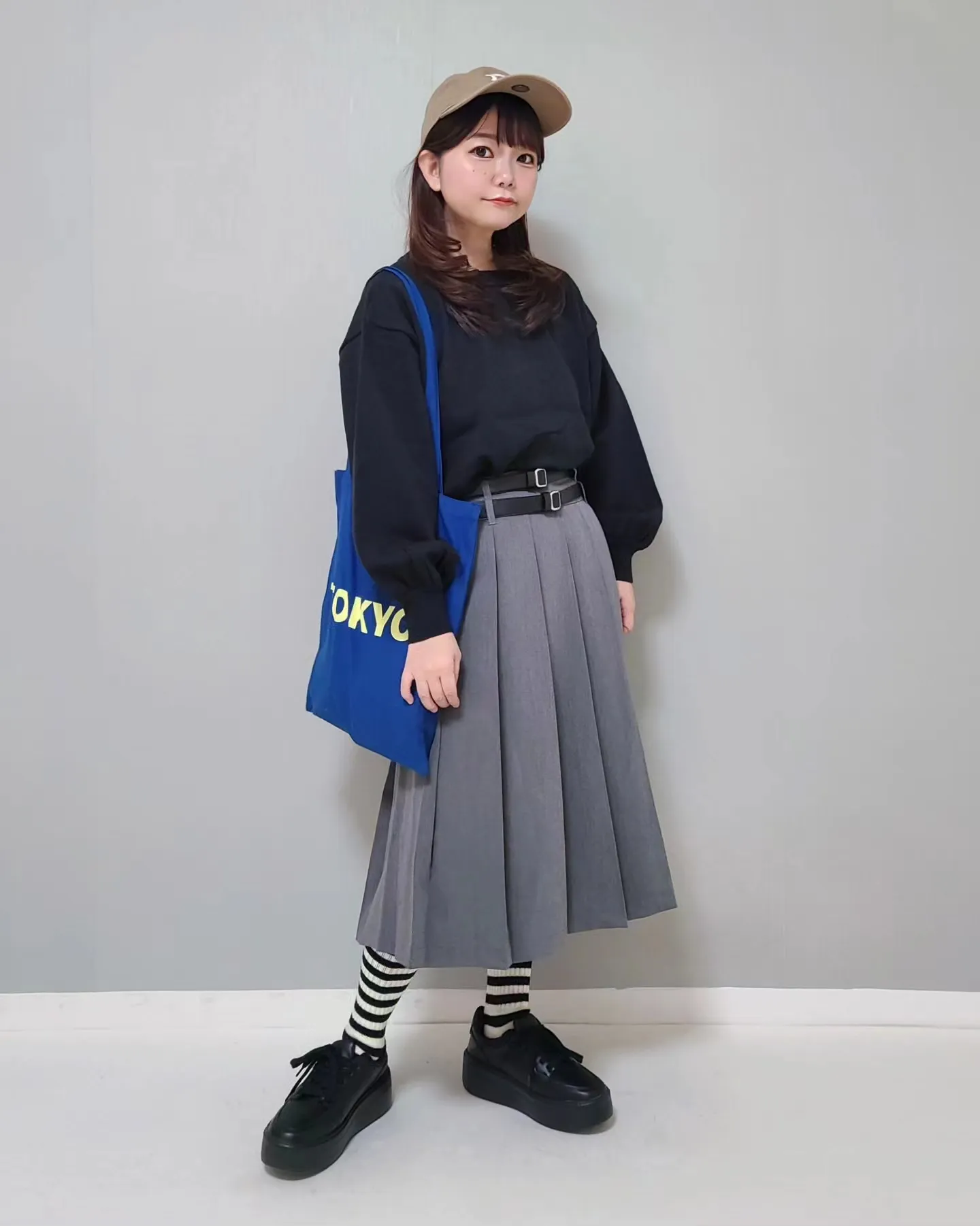 AlleybyWclosetのプリーツスカートがブリティッシュコーデに◎⭐ミディ 