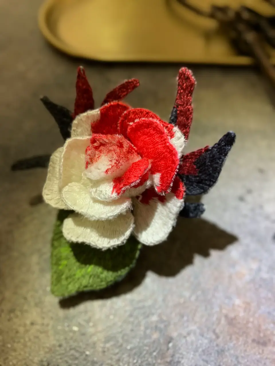 立体刺繍〜リドルローズハートの薔薇〜 | HanaTsumugiが投稿したフォト
