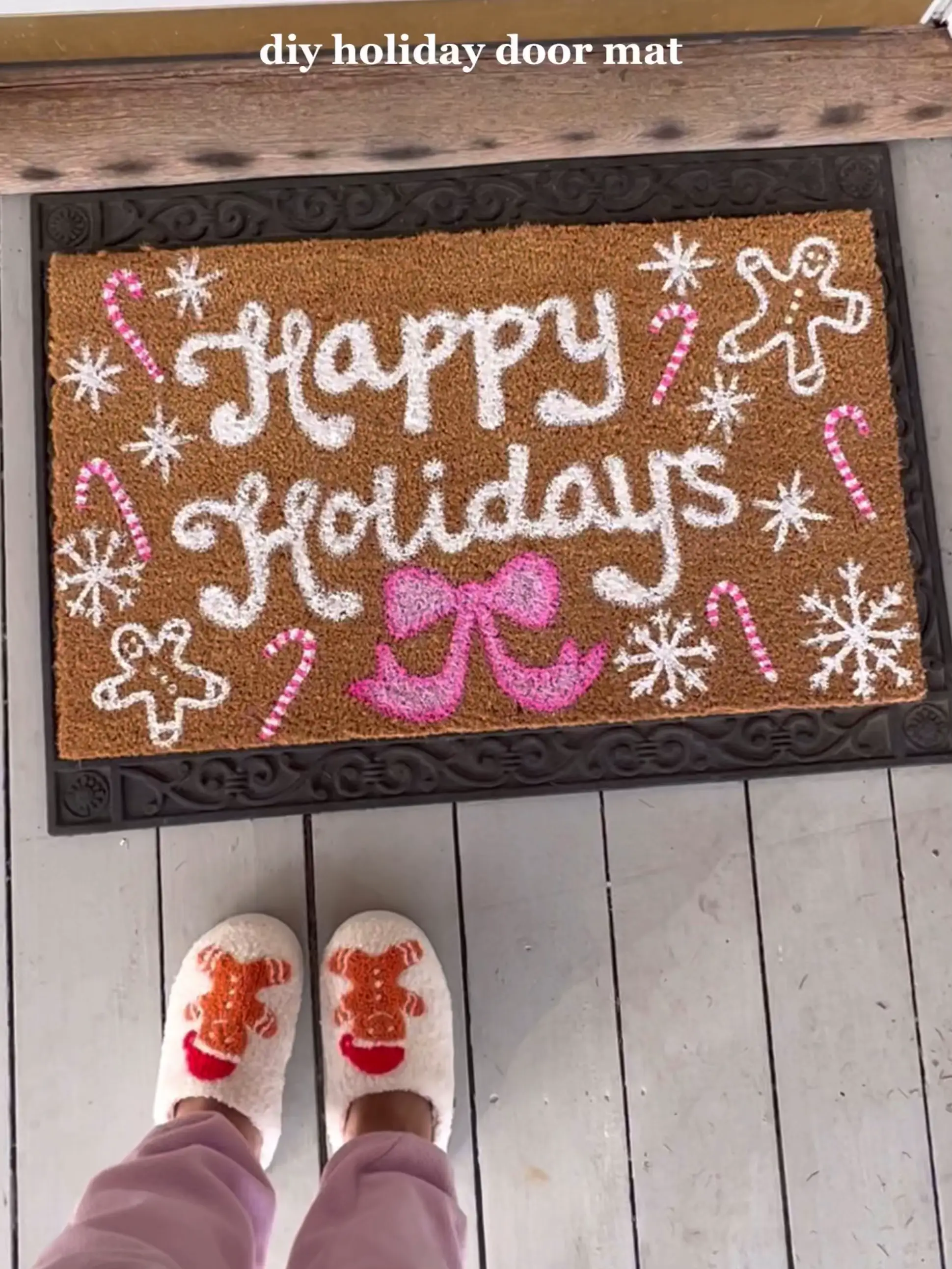 diy holiday door mat 🎀 Video published by summer Lemon8